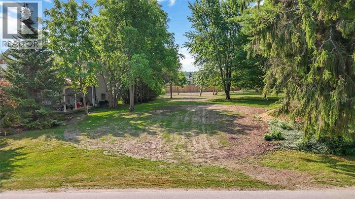 3571 Queen Street — photo 1