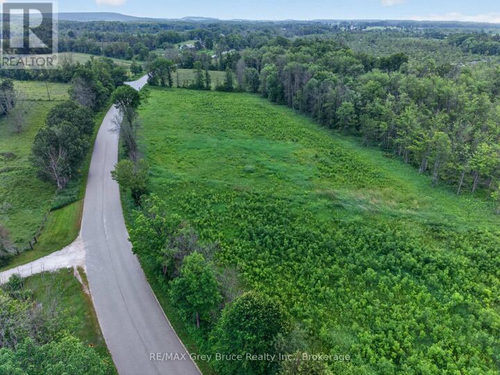 Property Photo:  403211 Concession Rd 20, Georgian Bluffs Corners  ON N0H 1S0 