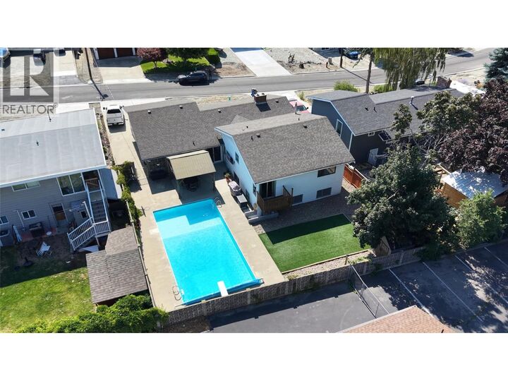 Property Photo: 14 Quail Place BC V0H 1V1