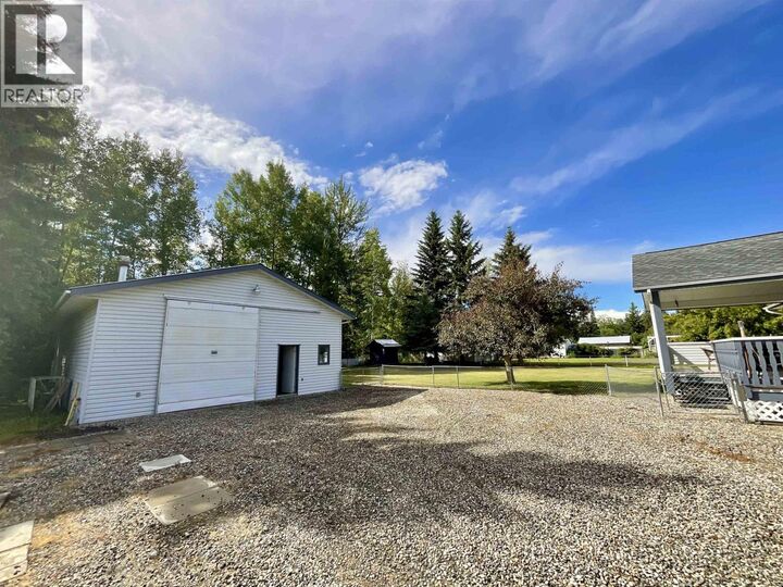 Property Photo: 163 Westland Road BC V2J 4E7