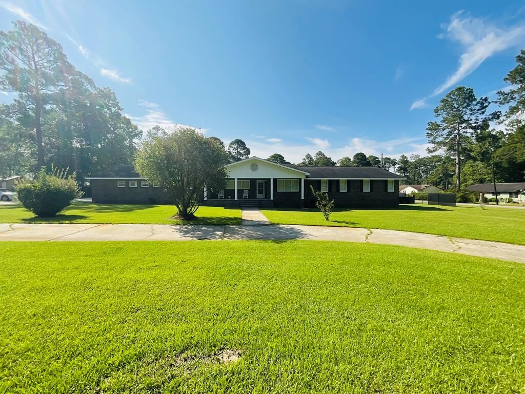 Property Photo:  37 Mimosa Lane  GA 31055 