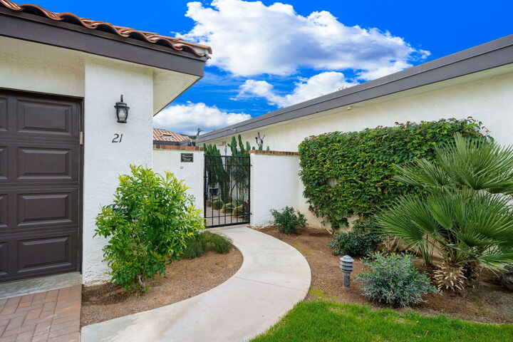 Property Photo: 21 Toledo Drive CA 92270