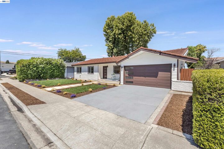 Property Photo:  7832 Gardella Dr  CA 94568 