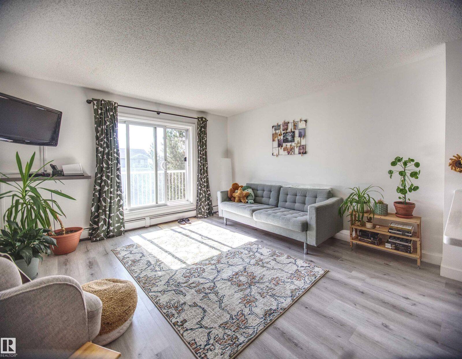 Property Photo: 4403 23 Street NW 409 AB T6T 0E4