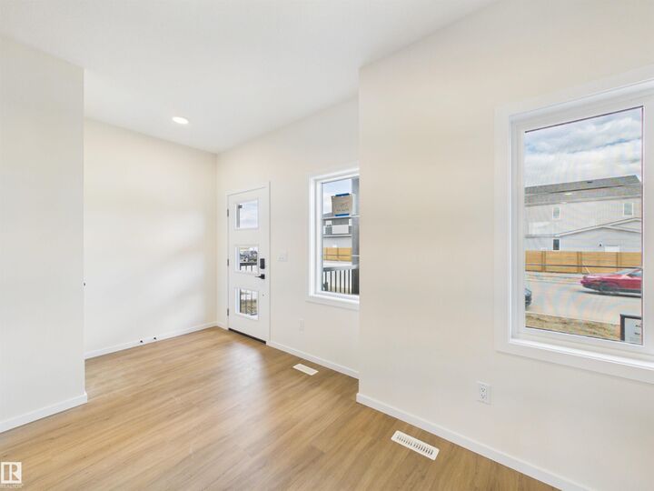 Property Photo:  1096 McLeod Avenue  AB T7X 4G8 