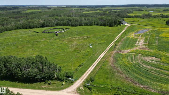 Property Photo: 58113 Rge Rd 65 AB T0E 2A0