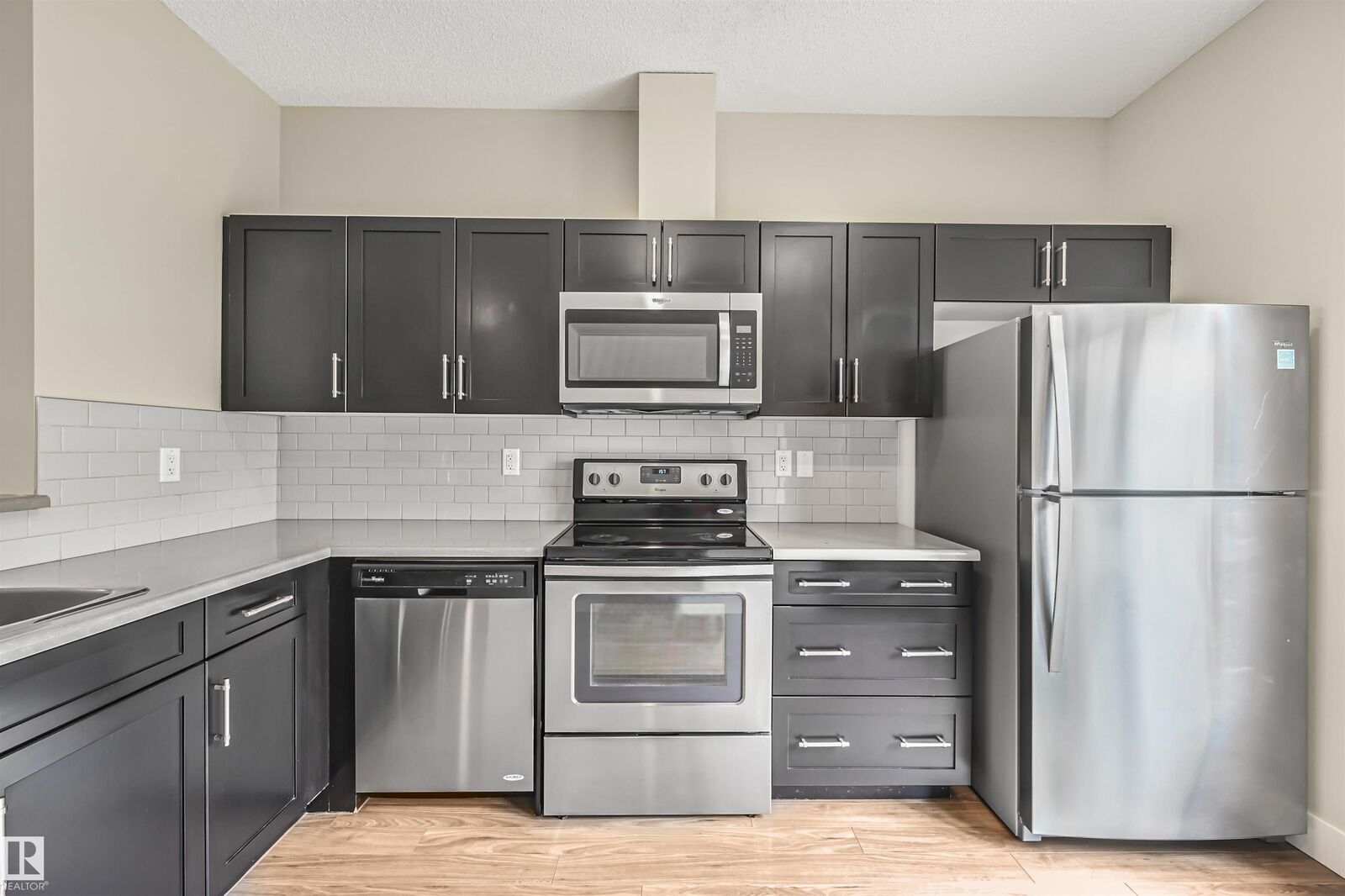 Property Photo:  804 Welsh Drive SW 30  AB T6X 1Y8 