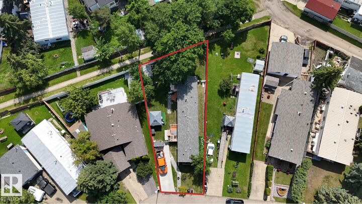 Property Photo: 157 Lee Ridge Road NW AB T6K 0N1