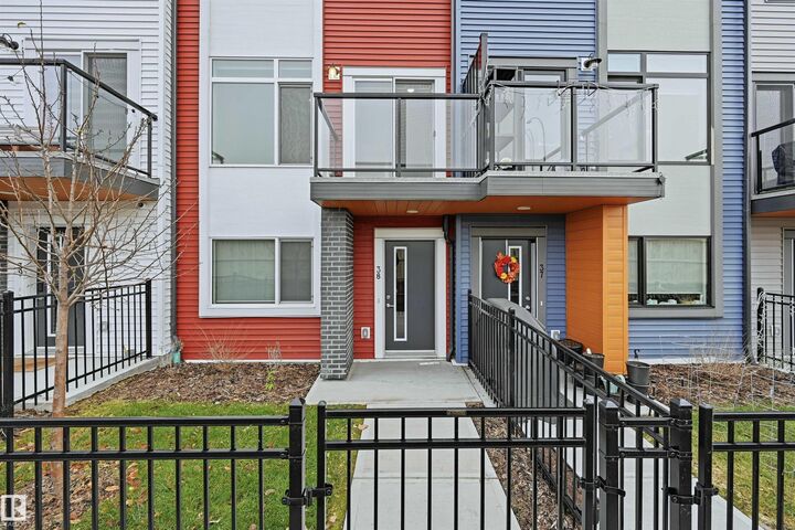 Property Photo:  1010 Rabbit Hill Road SW 38  AB T6W 4G7 