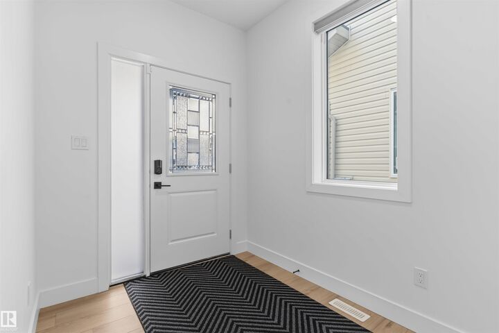 Property Photo:  439 Roberts Crescent  AB T9E 1N4 