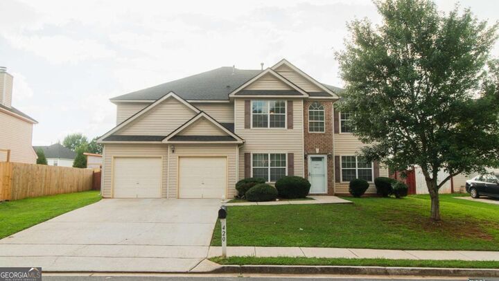 Property Photo:  420 Oak Terrace Drive  GA 30016 