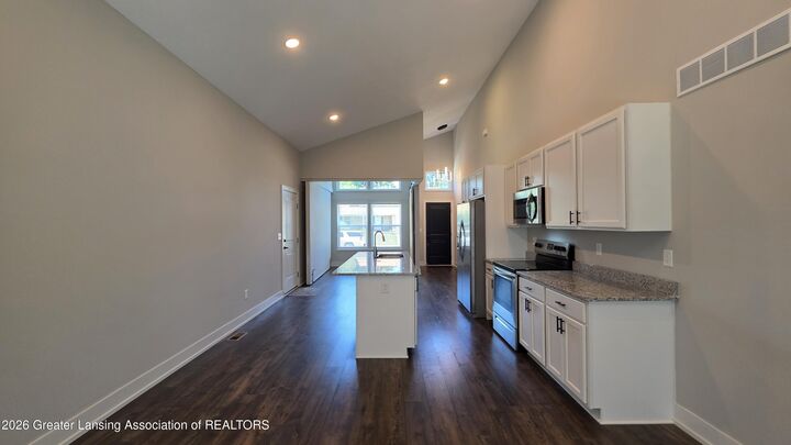Property Photo:  3217 Rice Court  MI 48911 