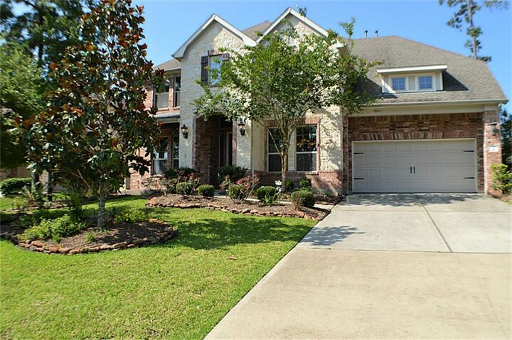 Property Photo: 7 Verdin Place TX 77389