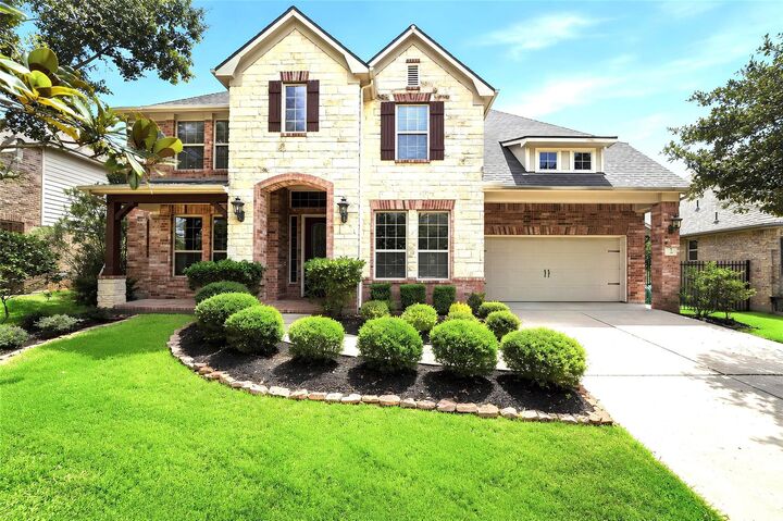 Property Photo: 7 Verdin Place TX 77389