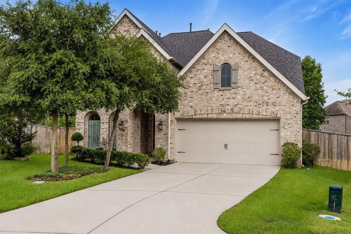 Property Photo:  149 S Carson Cub Court  TX 77316 