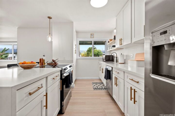 Property Photo: 447-A Manono Street HI 96734