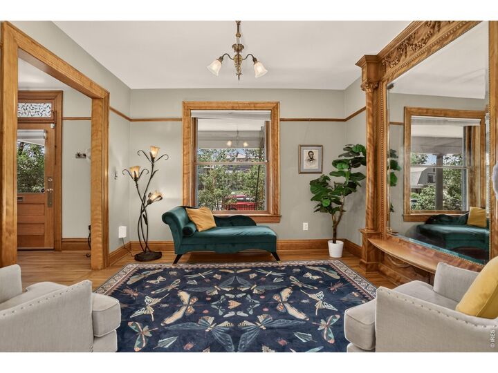Property Photo:  2109 N Gilpin St  CO 80205 