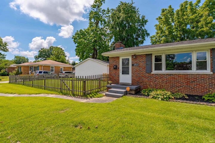 Property Photo:  2153 Adams Avenue  IN 47714 