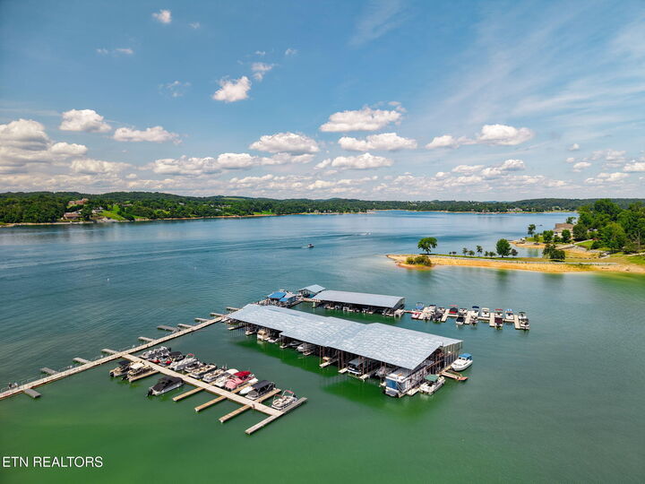 Property Photo: 2201 Majestic Circle TN 37725