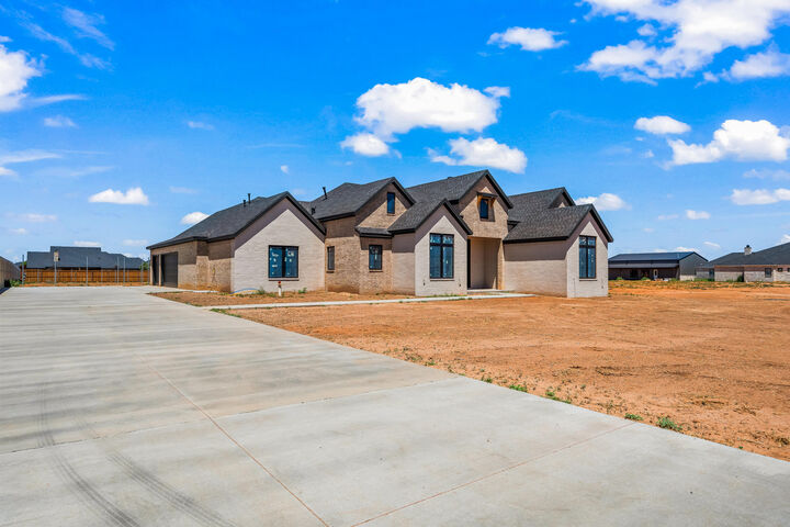 Property Photo:  5006 County Road 7650  TX 79424 