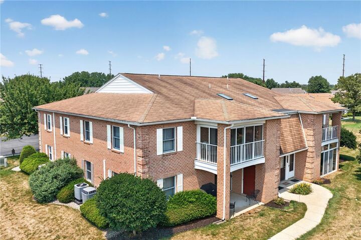 Property Photo:  2649 Rolling Green Drive  PA 18062 