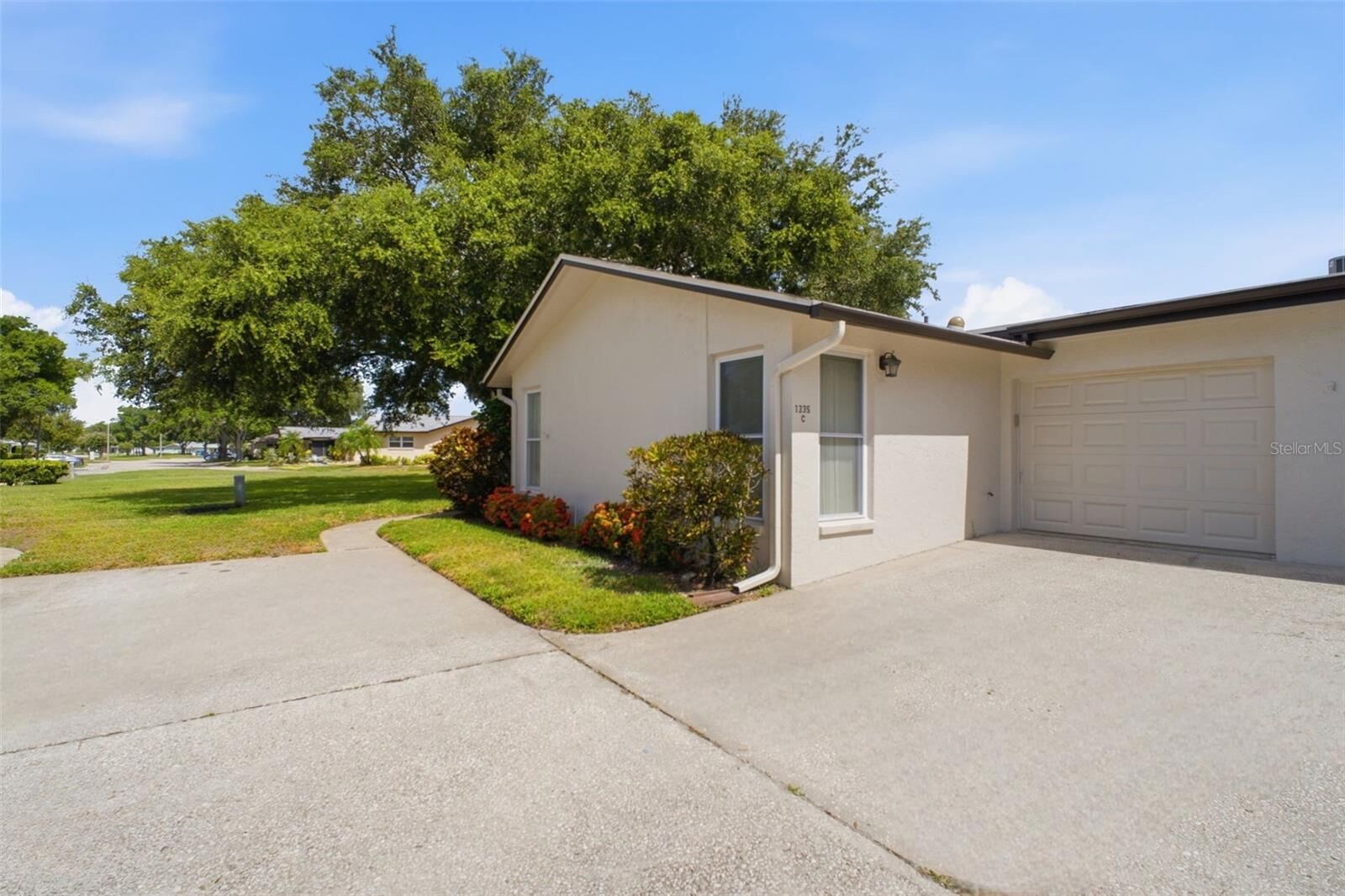 Property Photo:  1335 Queen Anne Drive C  FL 34684 