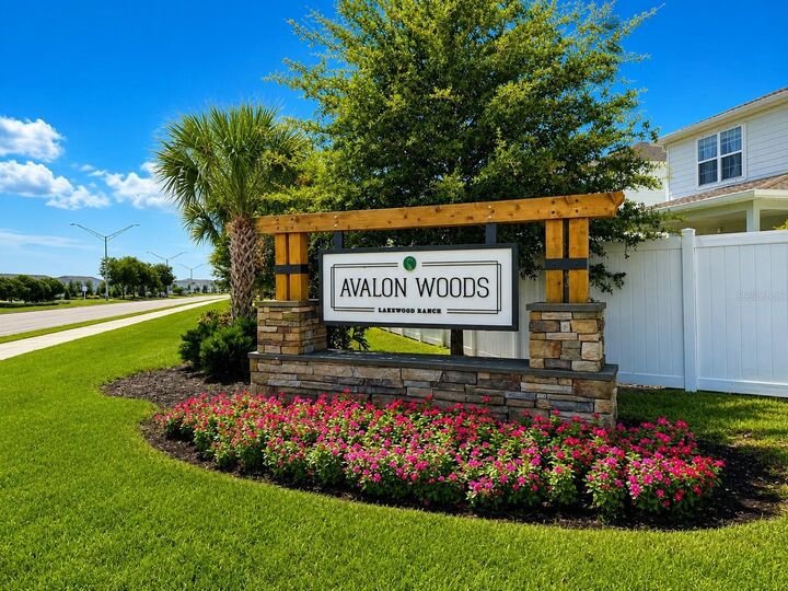 Property Photo:  14229 Crimson Avenue  FL 34211 