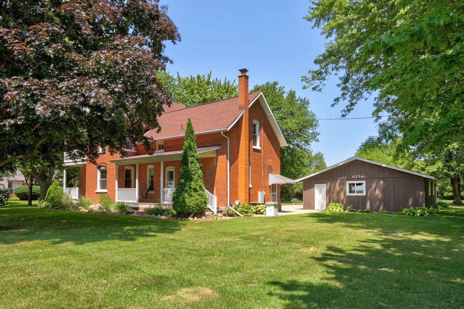 Property Photo:  9254 W Frankenmuth Road  MI 48768 