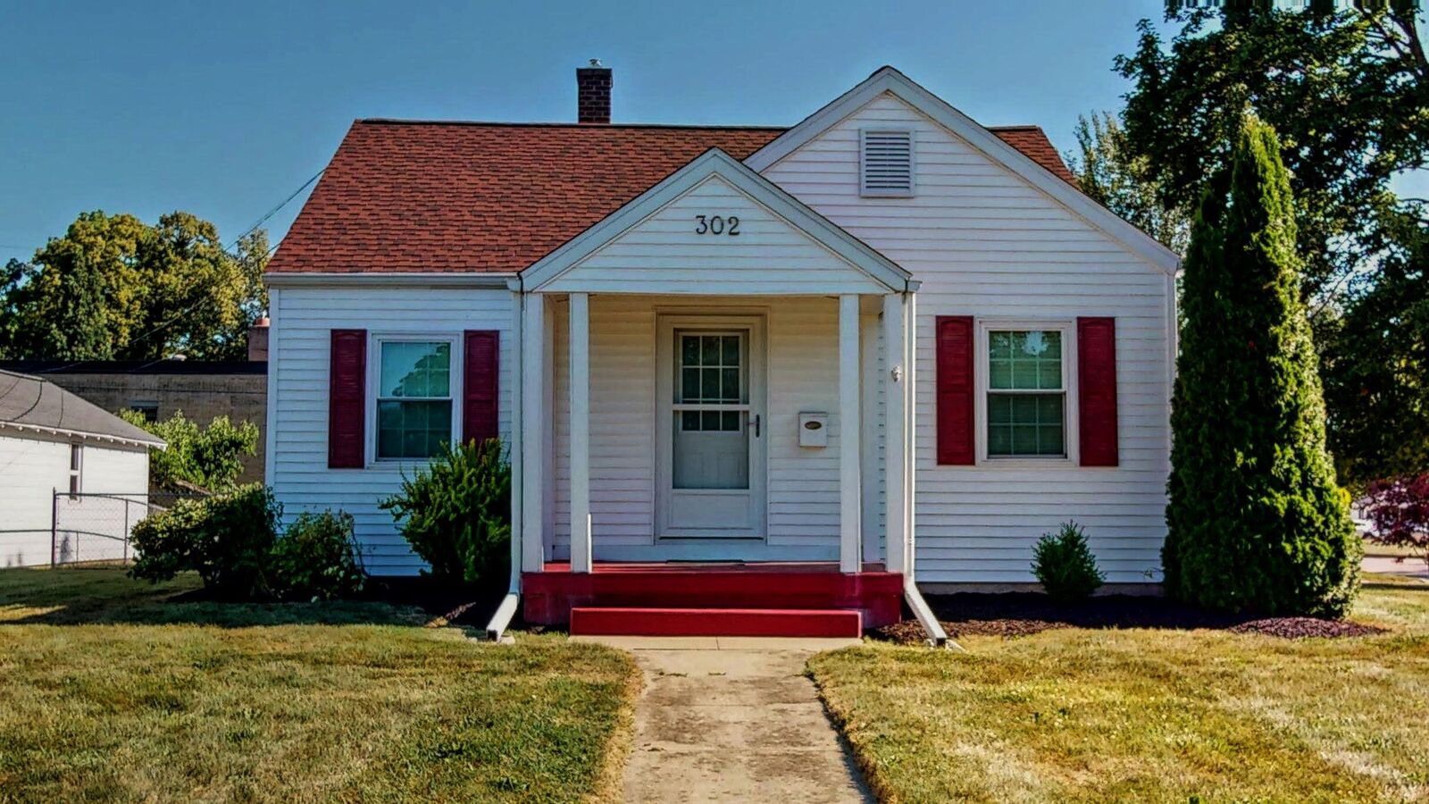 Property Photo:  302 E Dodge St  WI 53549 