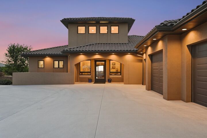 Property Photo: 2314 Bridgestone Street SD 57783