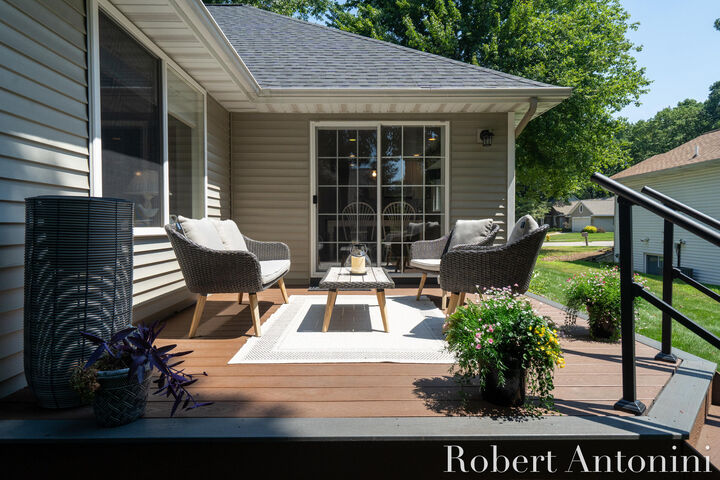 Property Photo: 2516 Golfbury Drive SW MI 49519