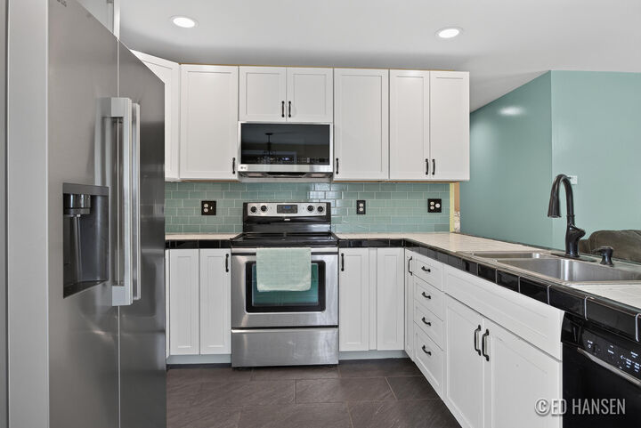 Property Photo:  138 Lincoln Court  MI 49341 