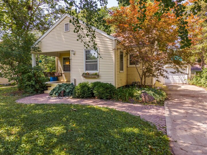 Property Photo:  821 Normal Avenue  IL 61761 