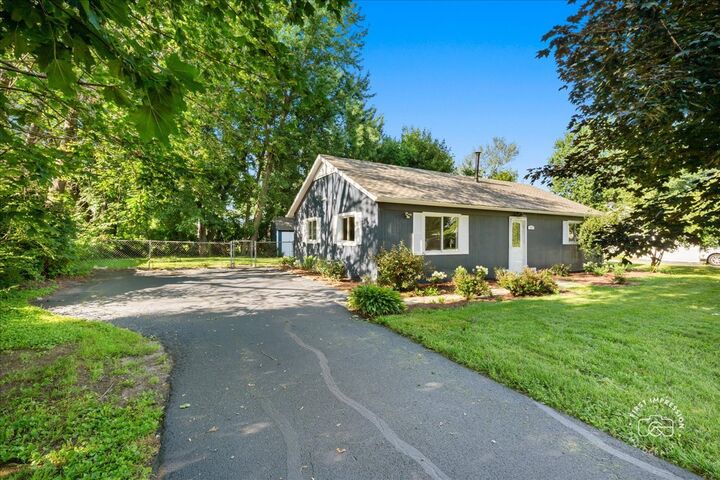 Property Photo: 34W759 N James Drive IL 60174