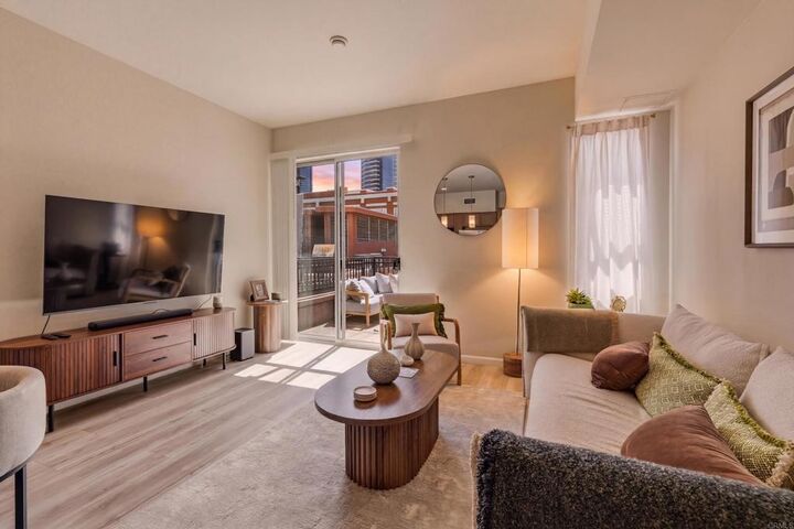 Property Photo:  445 Island Avenue 312  CA 92101 