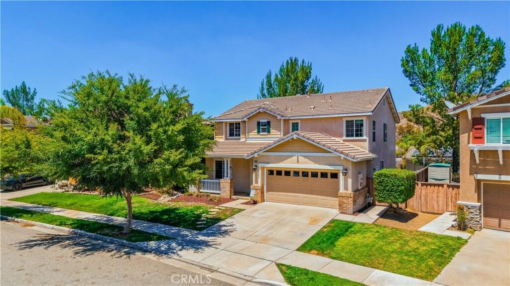 Property Photo:  32068 Meadow Wood  CA 92532 