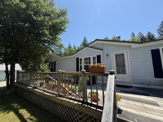 Property Photo: 1246 County Road ME 04652