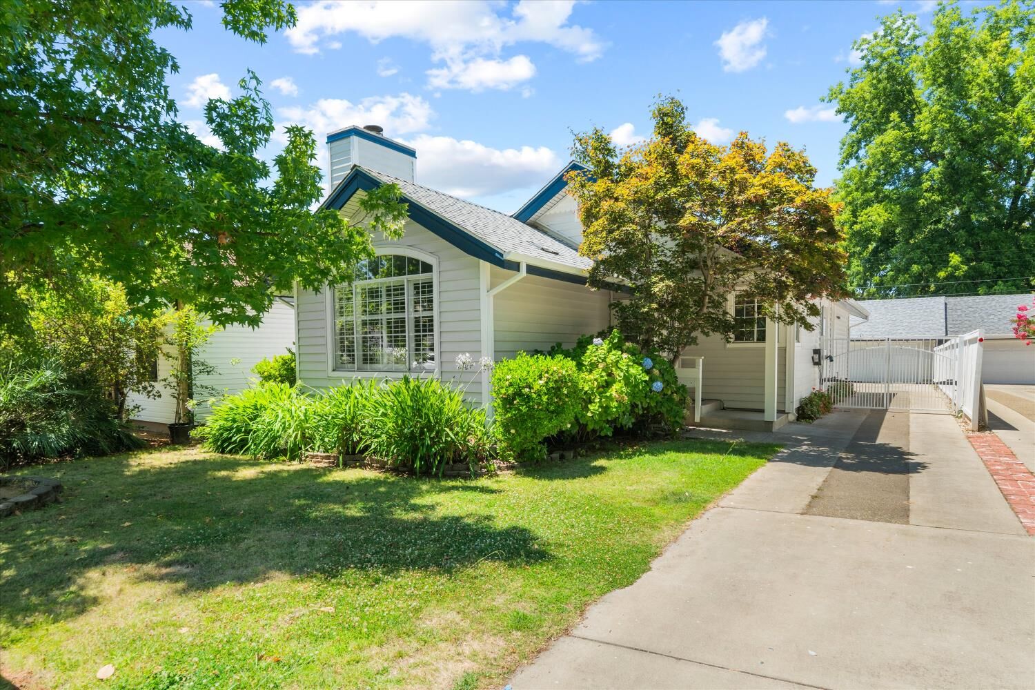 Property Photo: 878 56th Street CA 95819