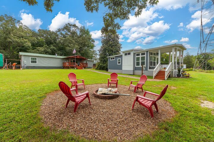 Property Photo: 530 Douglas Ln TN 38320