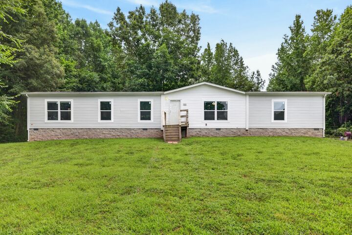 Property Photo: 155 Earls Rd TN 37058