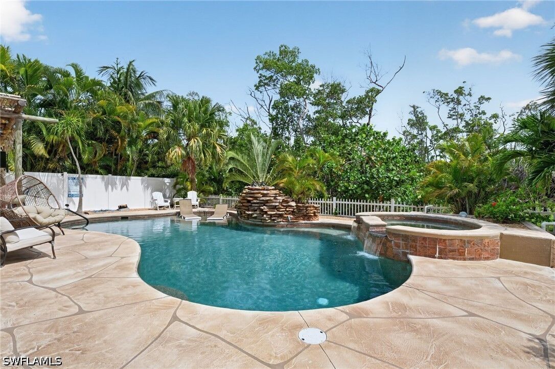 Property Photo: 309 Donora Boulevard FL 33931