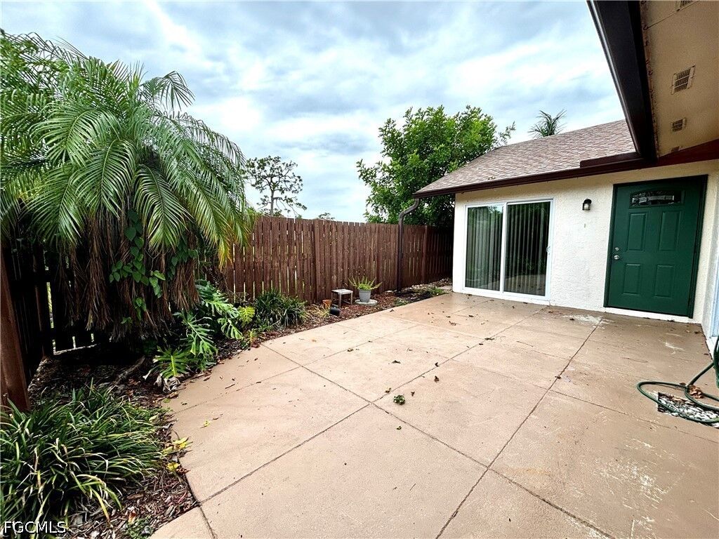 Property Photo:  5660 Foxlake Drive  FL 33917 