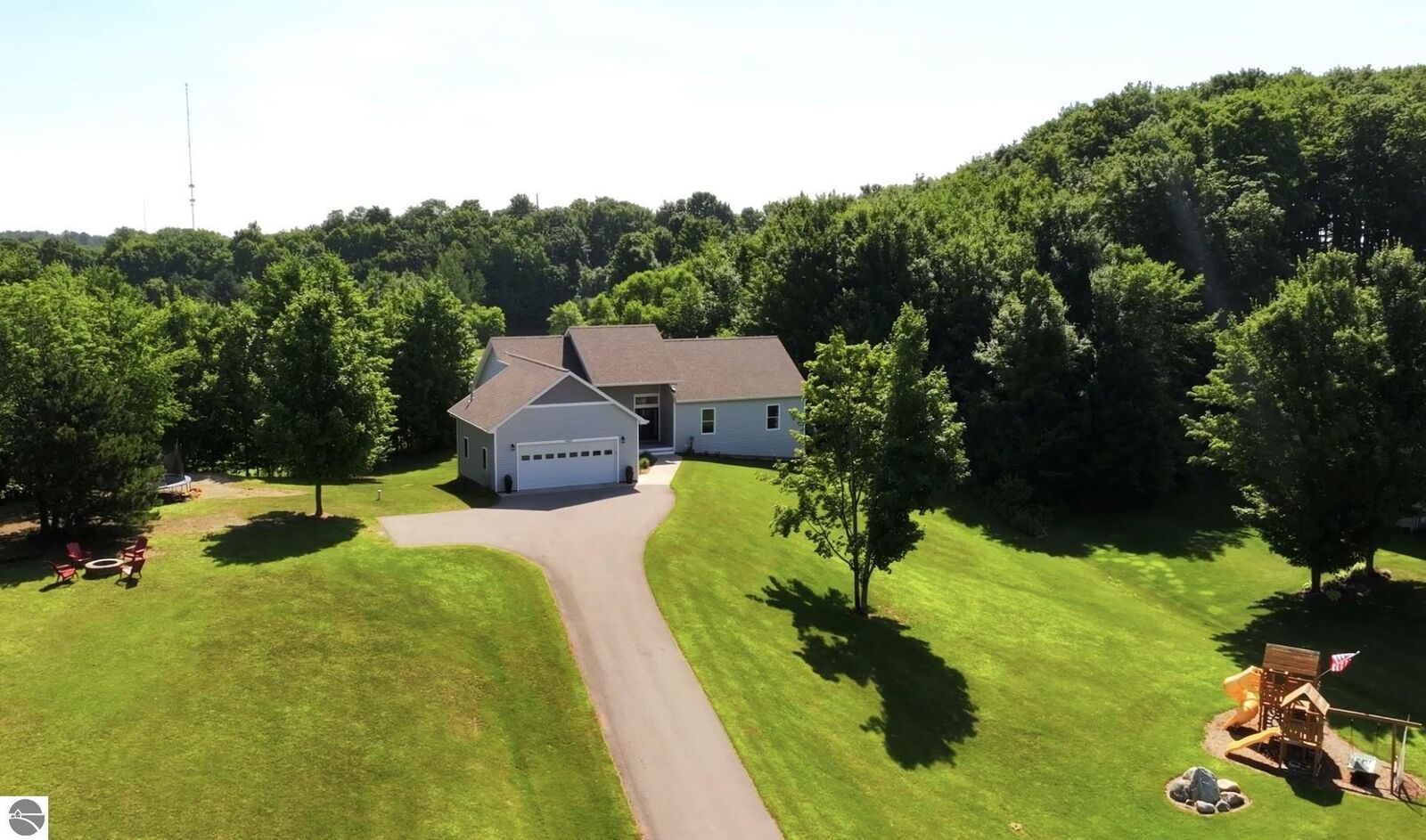 Property Photo:  4609 Westbrook Drive  MI 49685 