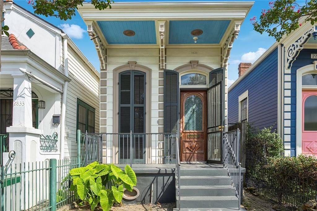 Property Photo: 2831 Saint Thomas Street LA 70115