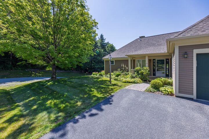 Property Photo:  18 Berrill Farms Lane  NH 03755 