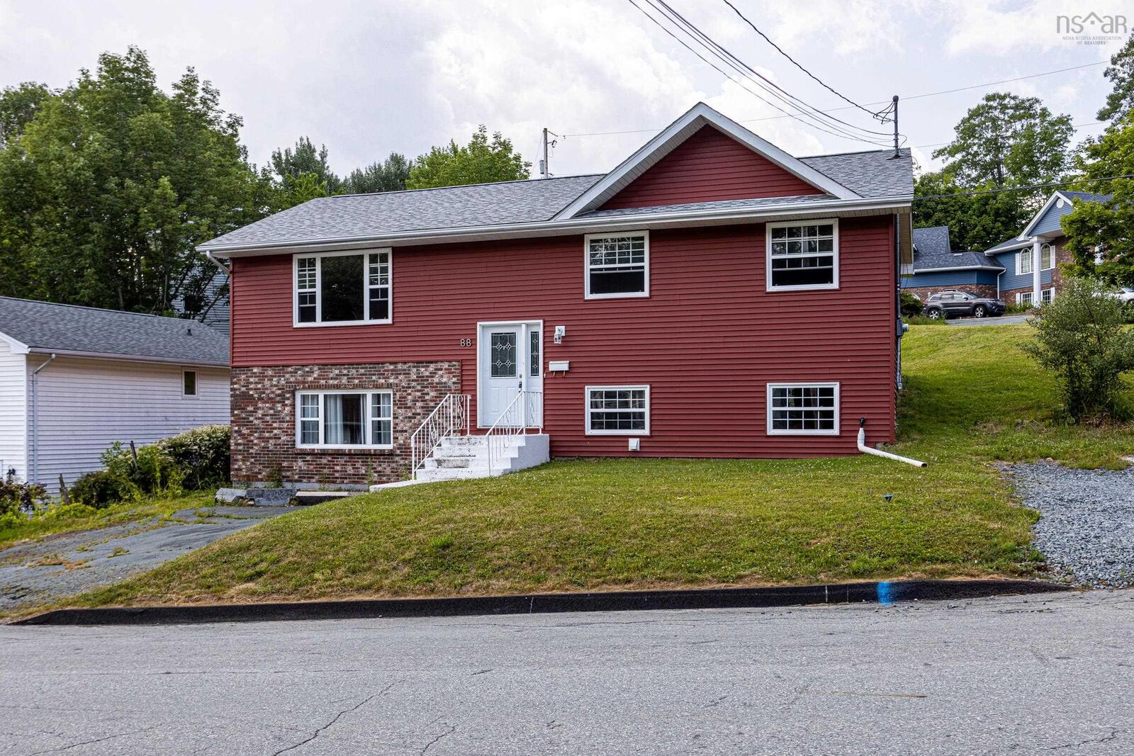 Property Photo: 88 Wynn Castle Drive NS B4E 2R6