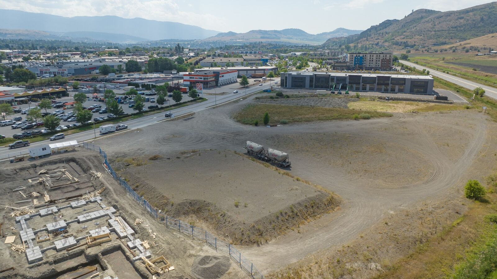 Property Photo: 5540 Anderson Way BC V1T 9V2