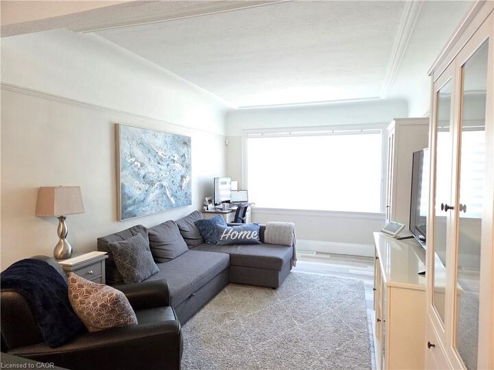 Property Photo: