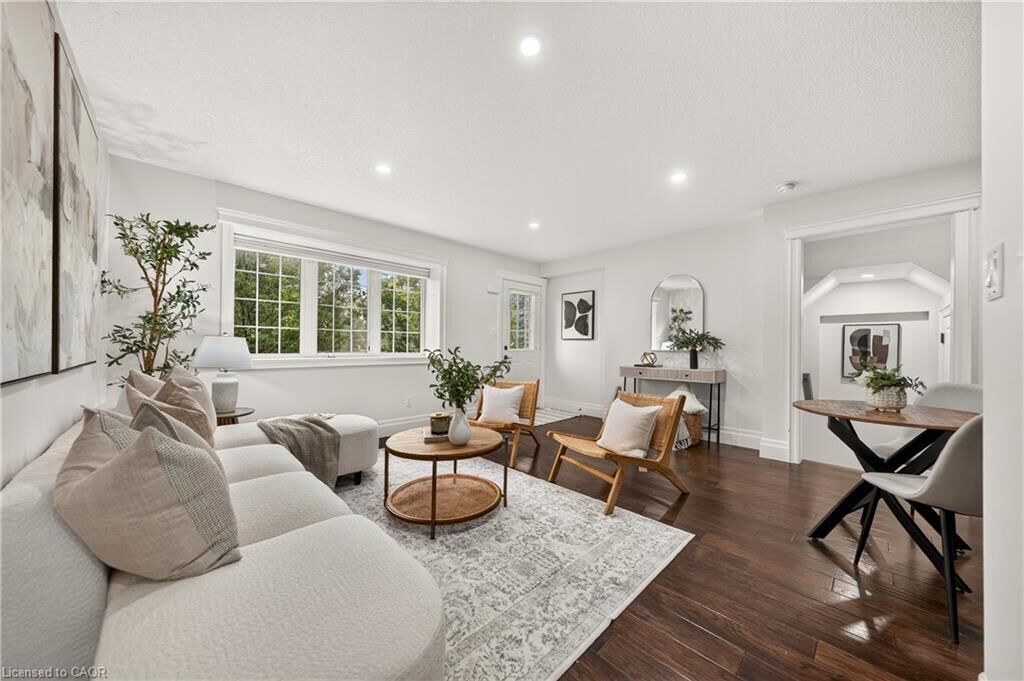 Property Photo:  275 Old Huron Road 6  ON N2R 1P9 