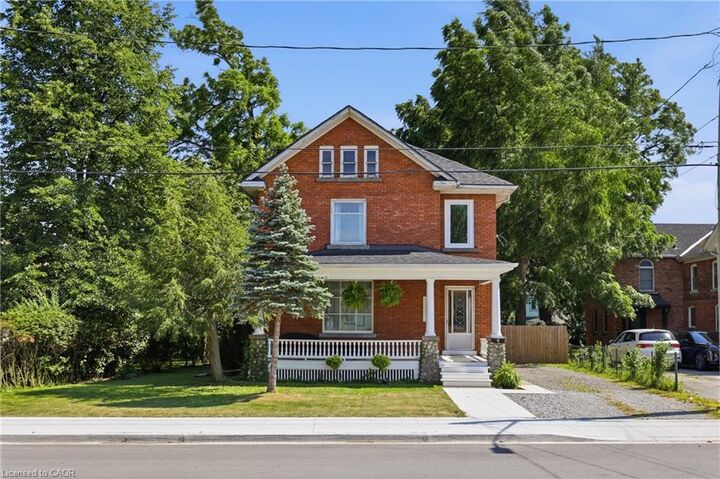 41 Maple Avenue — photo 1